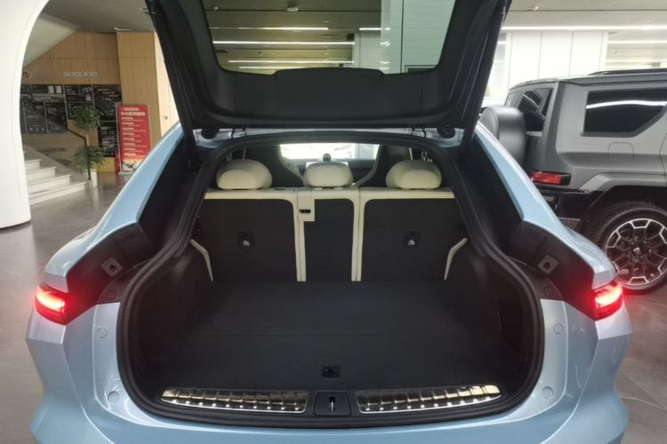 Used Nio EC6 2025 75 kWh Trunk