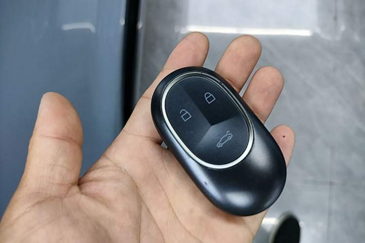 Used Nio EC6 2025 75 kWh Vehicle Key