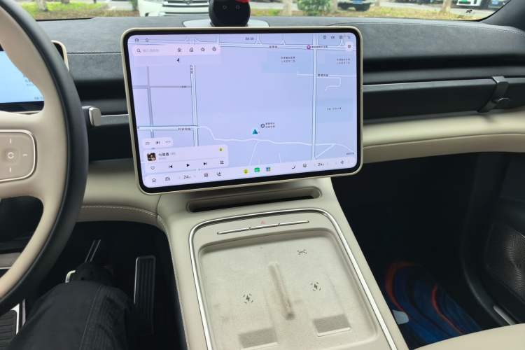 Used Nio EC6 2025 75 kWh Audio And AC Panel