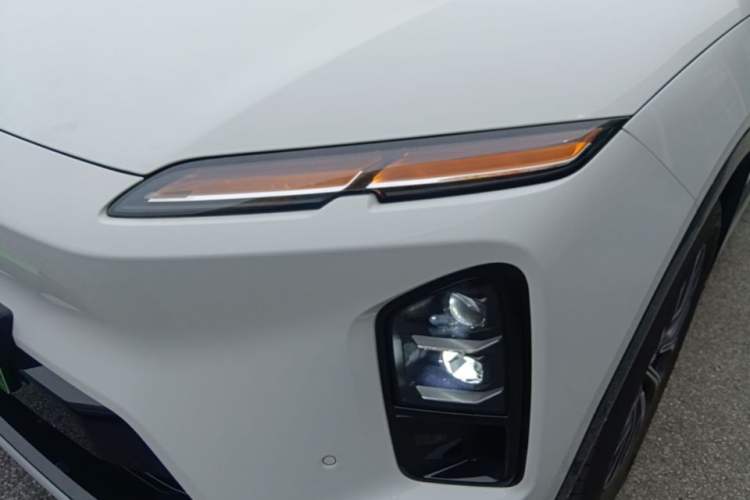 Used Nio EC6 2025 75 kWh Left Front Headlight