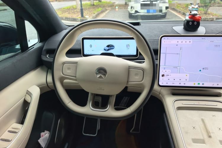Used Nio EC6 2025 75 kWh Steering Wheel