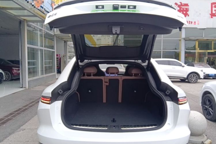 Used Nio EC6 2025 75 kWh Trunk