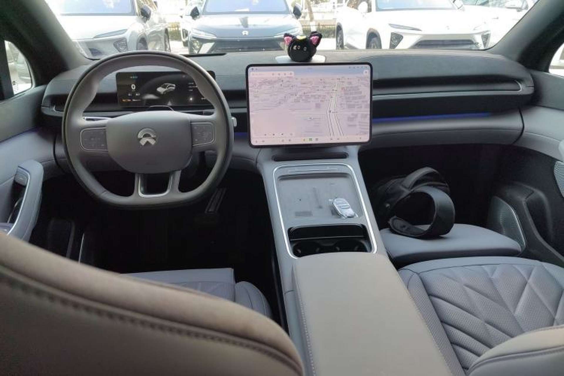 Used Nio EC6 2025 75 kWh Center Console
