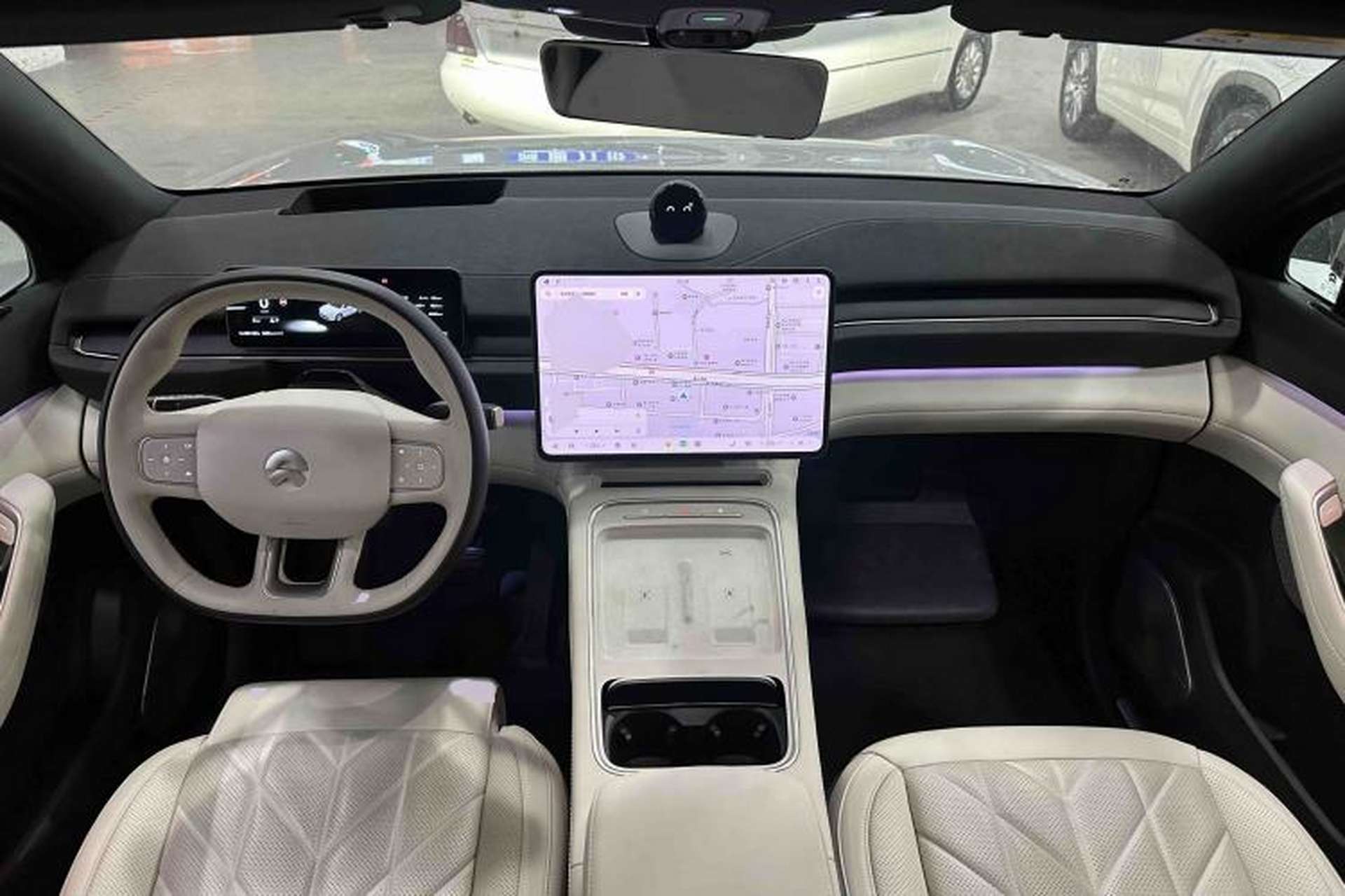 Used Nio EC6 2025 75 kWh Center Console