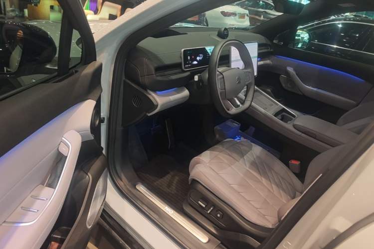 Used Nio EC6 2025 75 kWh Driver Seat