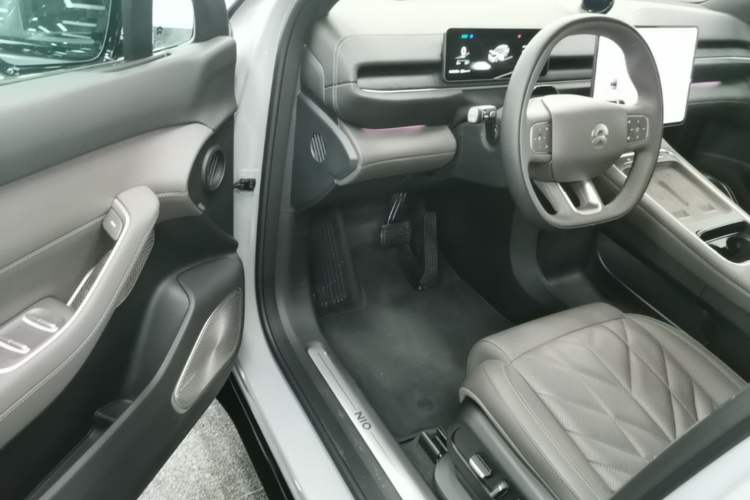 Used Nio EC6 2025 75 kWh Driver Seat