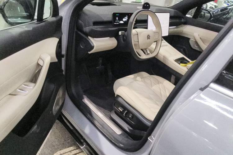 Used Nio EC6 2025 75 kWh Driver Seat
