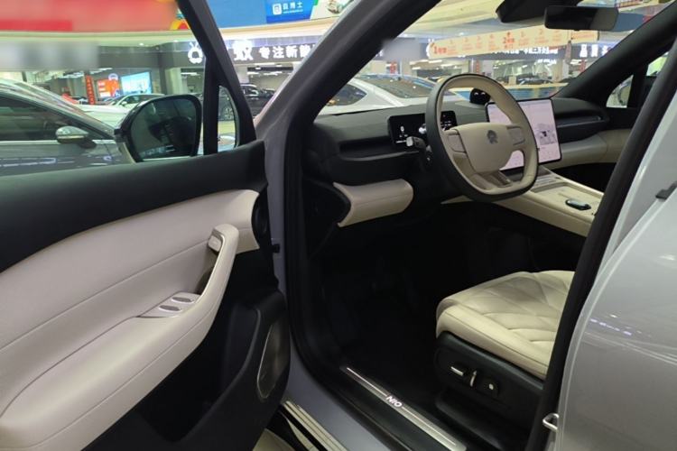 Used Nio EC6 2025 75 kWh Driver Seat
