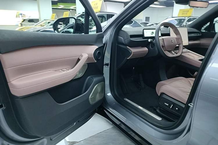 Used Nio EC6 2025 75 kWh Driver Seat