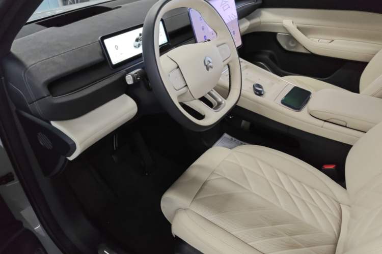 Used Nio EC6 2025 75 kWh Driver Seat