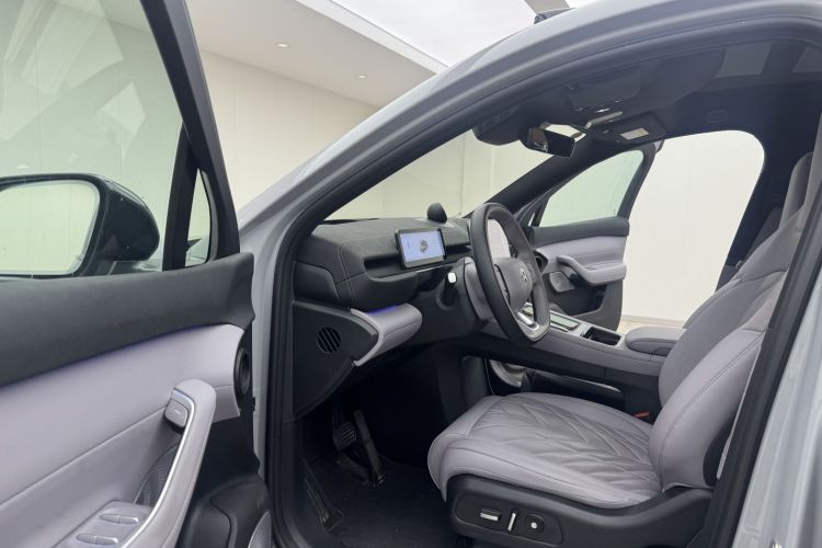 Used Nio EC6 2025 75 kWh Driver Seat