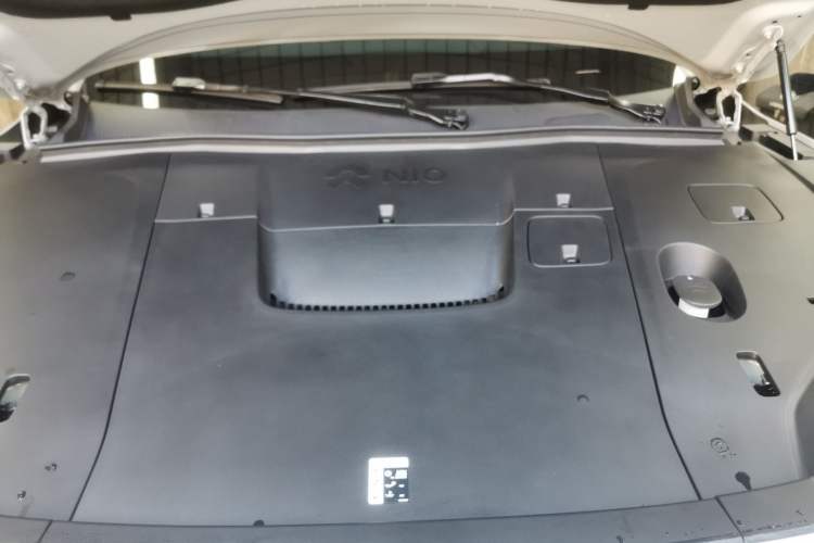Used Nio EC6 2025 75 kWh Engine Bay