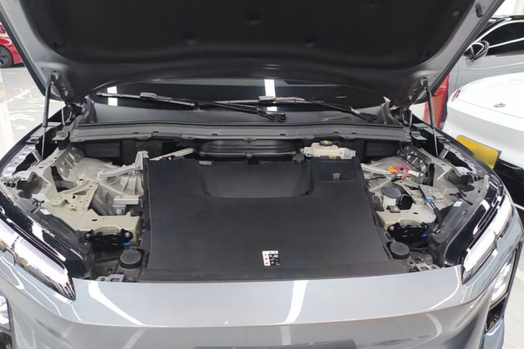 Used Nio EC6 2025 75 kWh Engine Bay