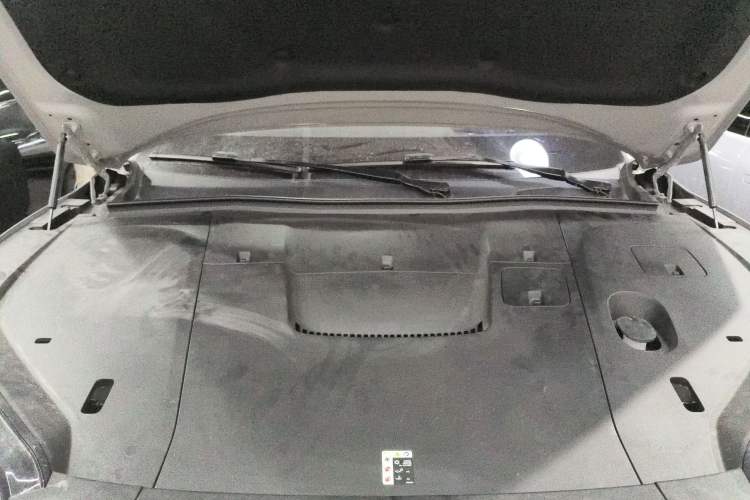 Used Nio EC6 2025 75 kWh Engine Bay