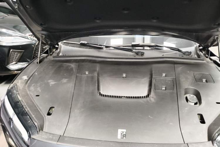 Used Nio EC6 2025 75 kWh Engine Bay