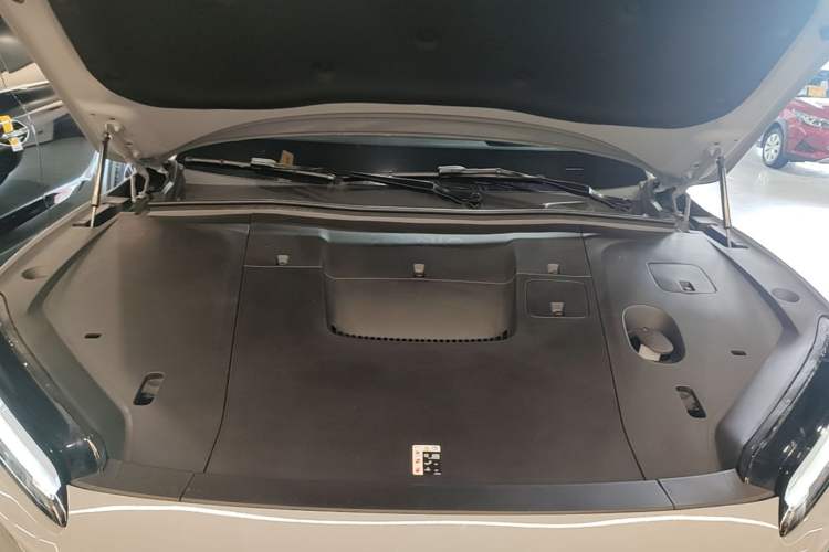 Used Nio EC6 2025 75 kWh Engine Bay