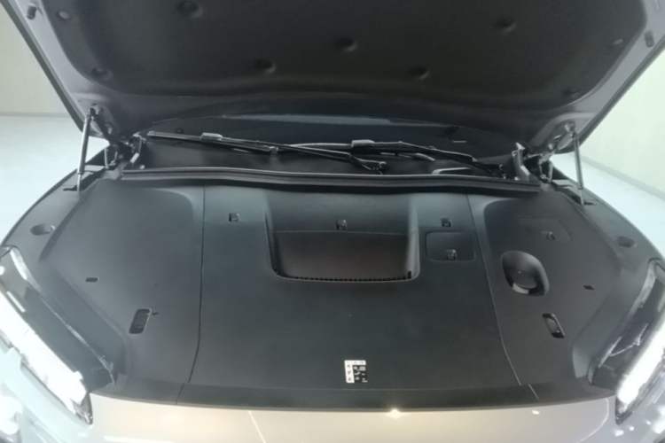 Used Nio EC6 2025 75 kWh Engine Bay