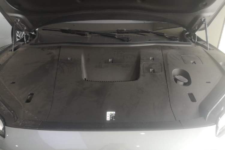 Used Nio EC6 2025 75 kWh Engine Bay