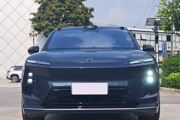 Used Nio EC6 2025 75 kWh Exterior 1
