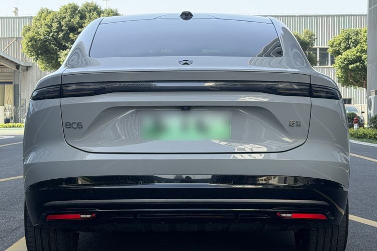 Used Nio EC6 2025 75 kWh Exterior 4