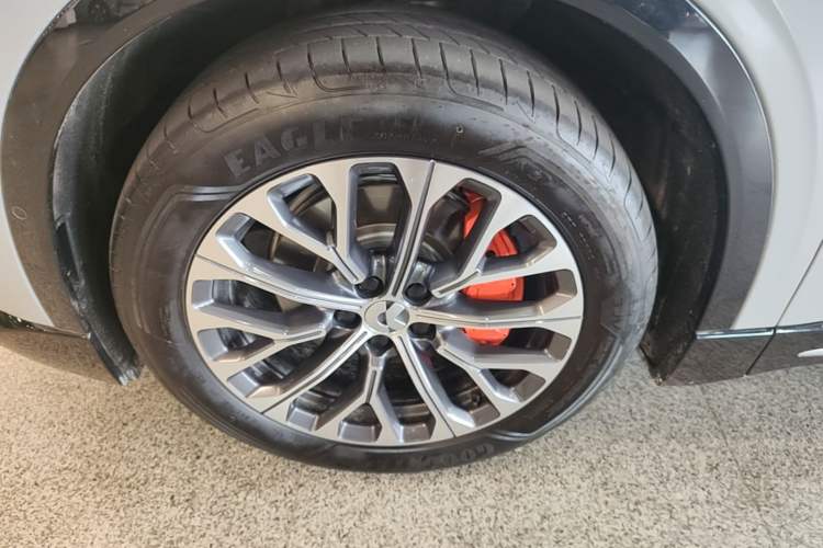 Used Nio EC6 2025 75 kWh Exterior 4