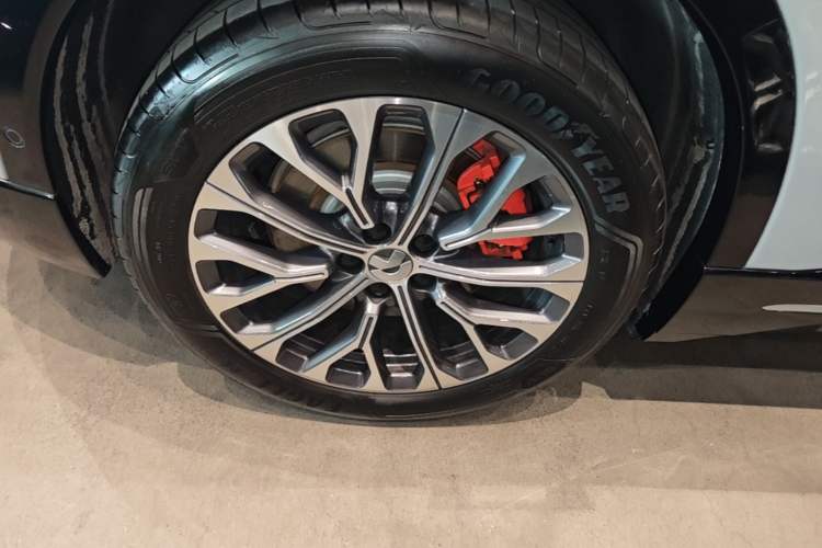 Used Nio EC6 2025 75 kWh Exterior 5