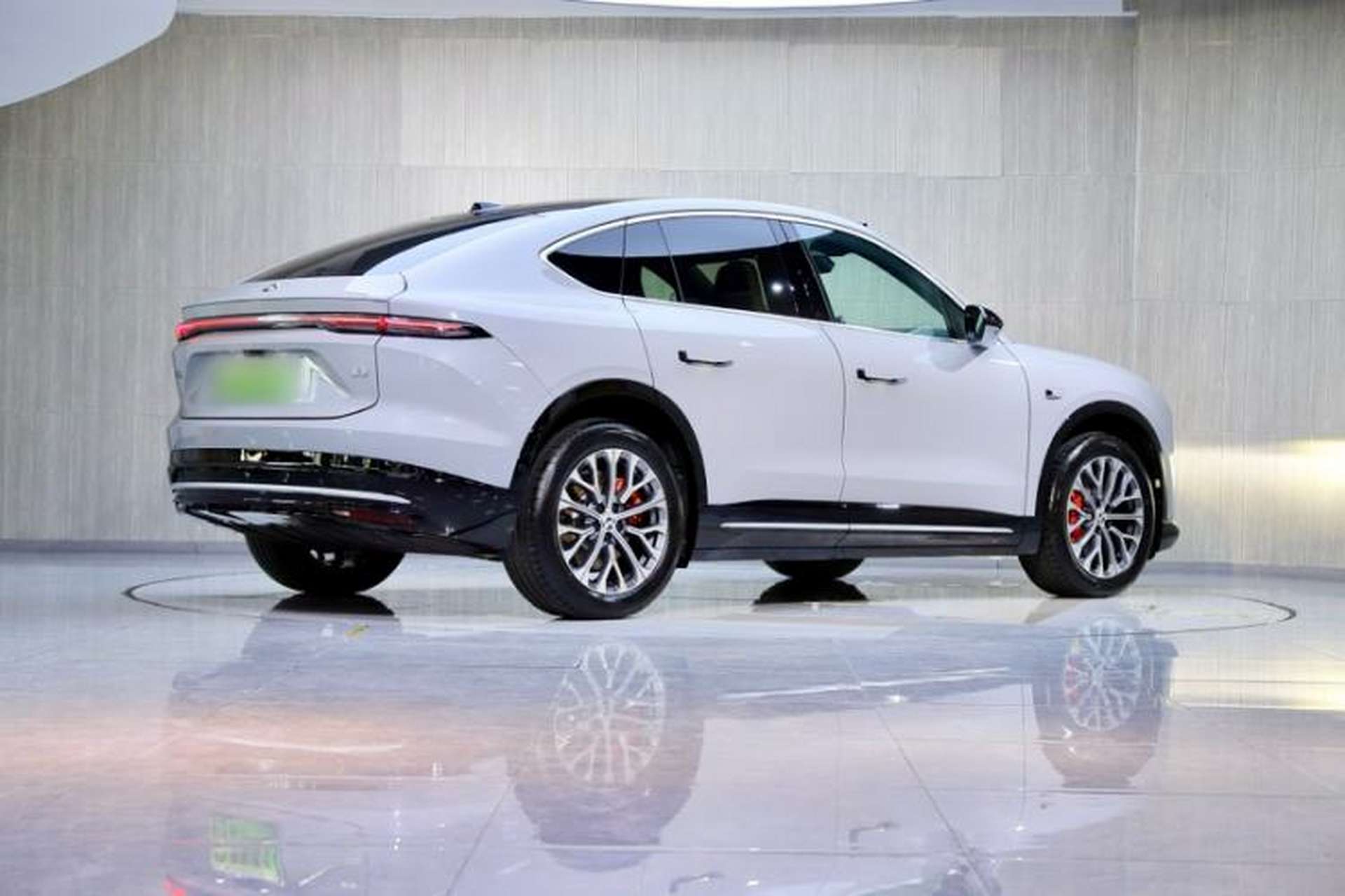 Used Nio EC6 2025 75 kWh Exterior 7