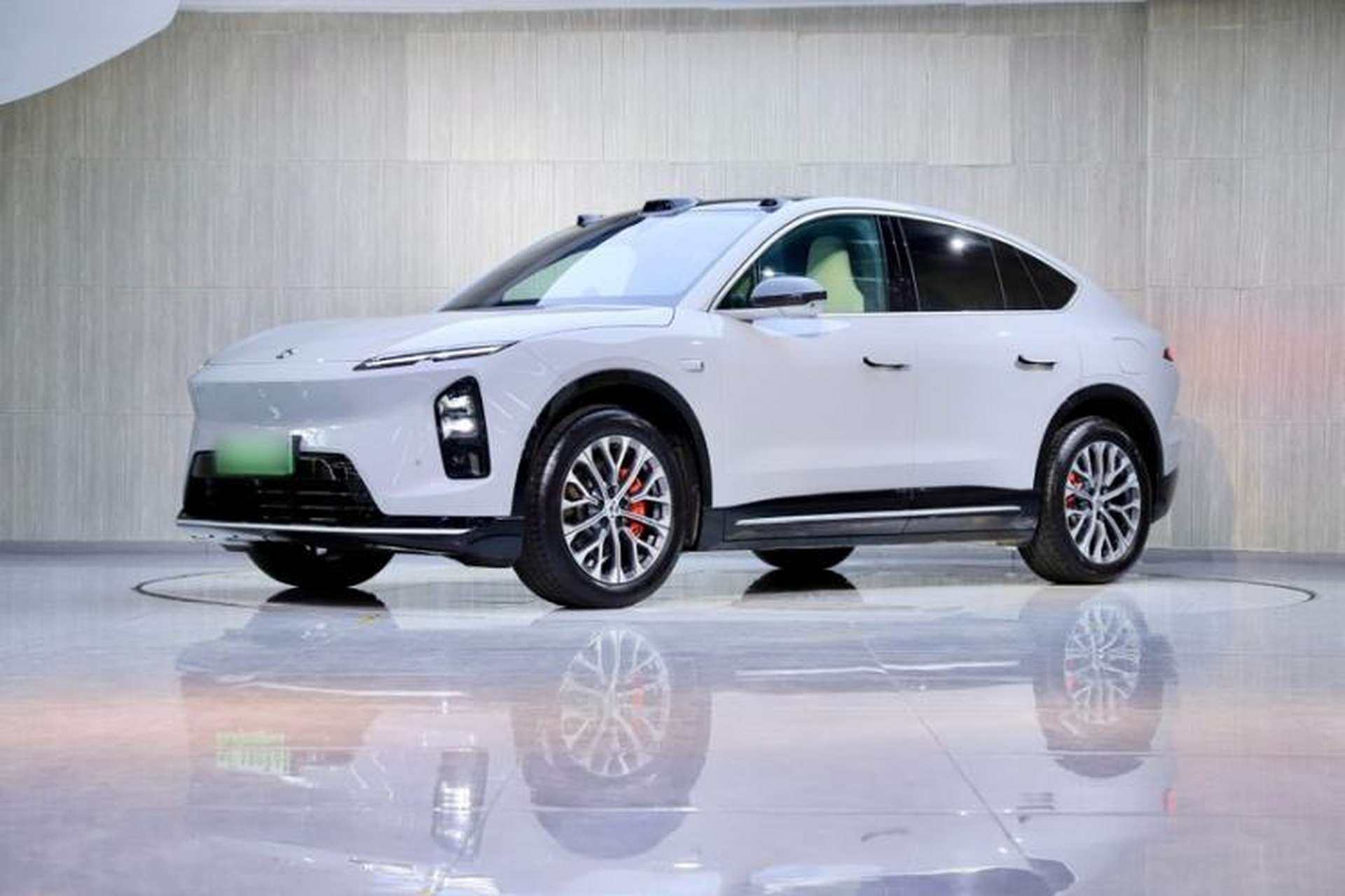 Used Nio EC6 2025 75 kWh Exterior 8