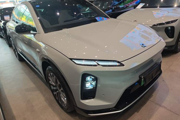 Used Nio EC6 2025 75 kWh Front Right 45 Deg