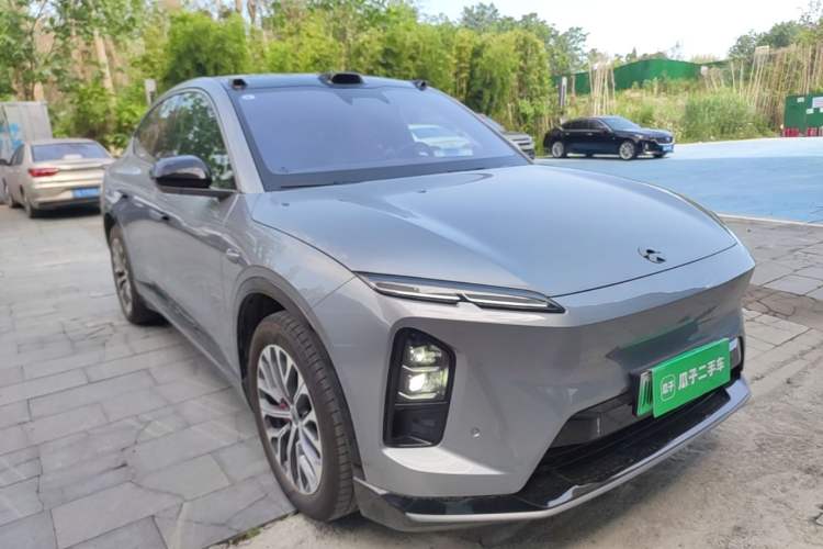 Used Nio EC6 2025 75 kWh Front Right 45 Deg