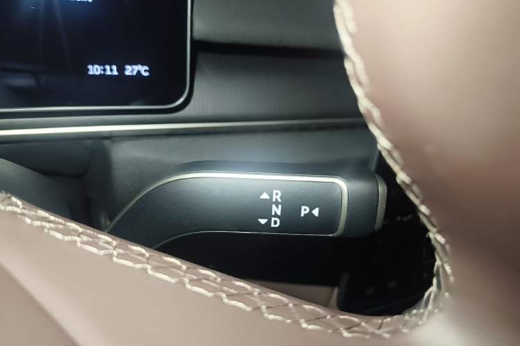 Used Nio EC6 2025 75 kWh Gear Lever