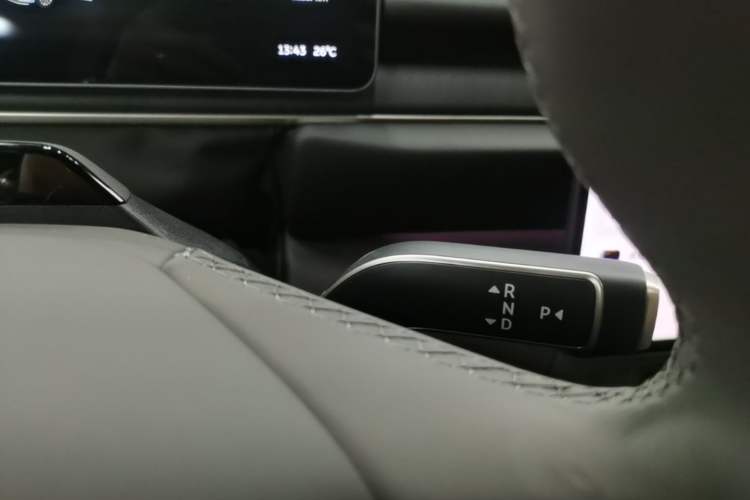 Used Nio EC6 2025 75 kWh Gear Lever