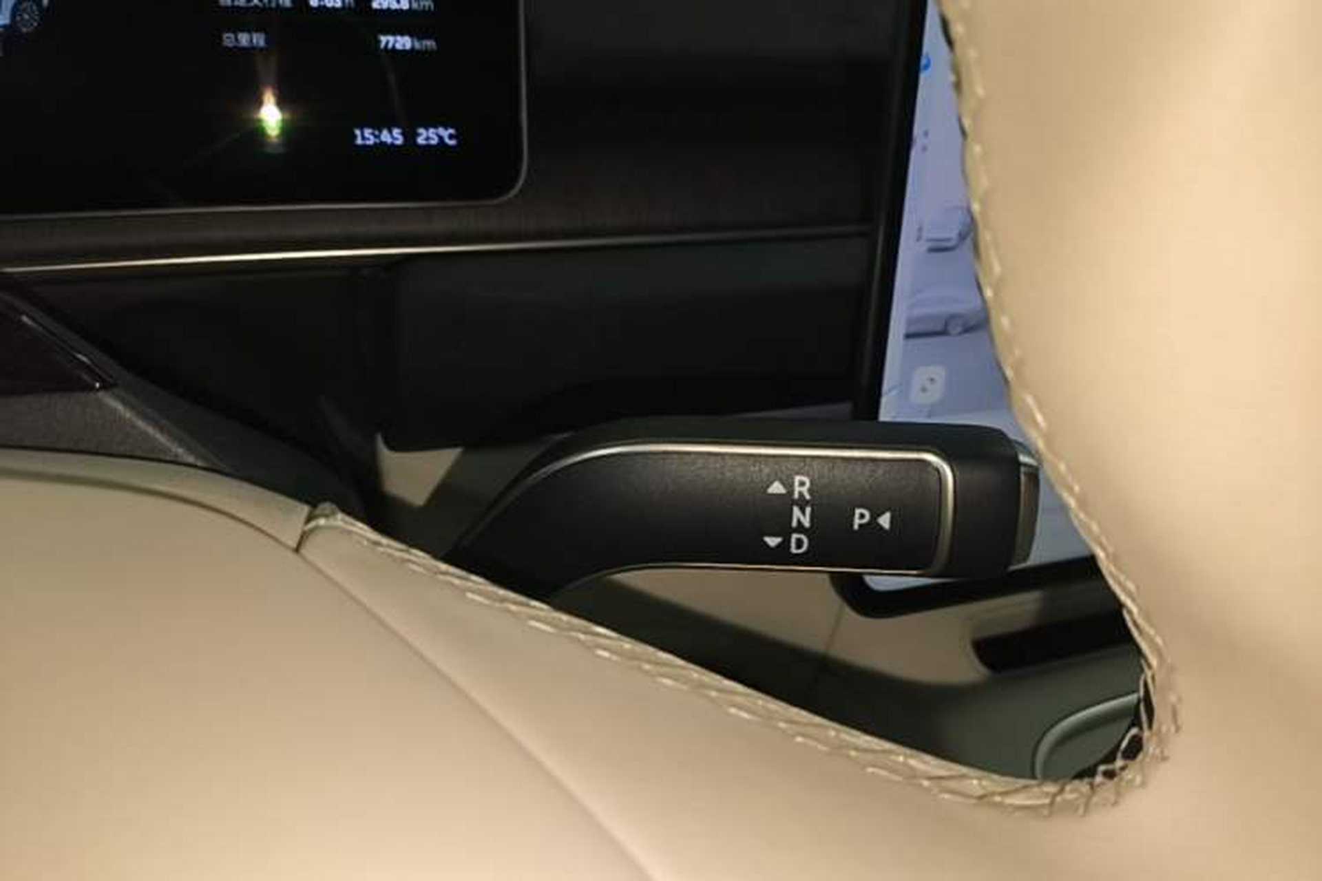 Used Nio EC6 2025 75 kWh Gear Lever