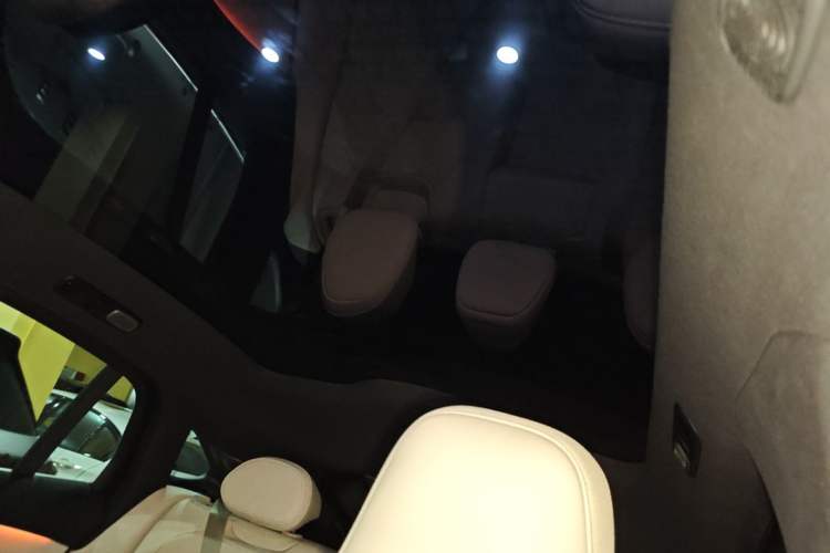 Used Nio EC6 2025 75 kWh Headliner