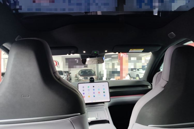 Used Nio EC6 2025 75 kWh Headliner