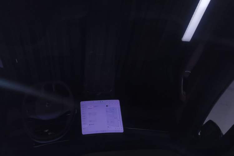 Used Nio EC6 2025 75 kWh Headliner