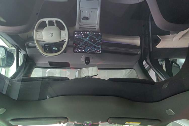Used Nio EC6 2025 75 kWh Headliner
