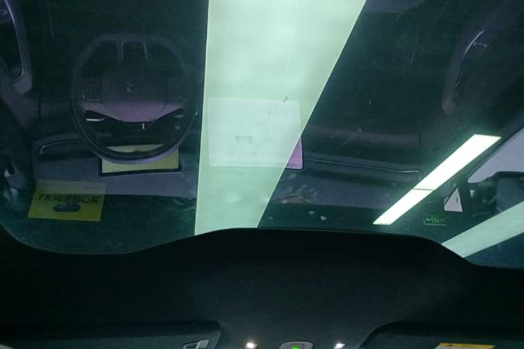 Used Nio EC6 2025 75 kWh Headliner