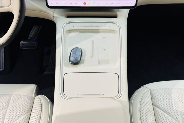 Used Nio EC6 2025 75 kWh Interior 12