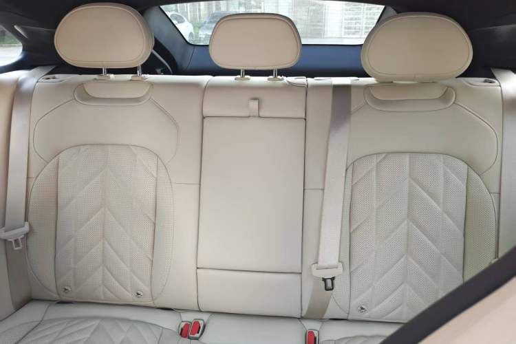 Used Nio EC6 2025 75 kWh Interior 3