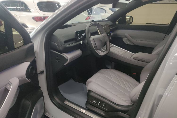 Used Nio EC6 2025 75 kWh Interior 3