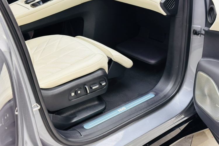 Used Nio EC6 2025 75 kWh Interior 3