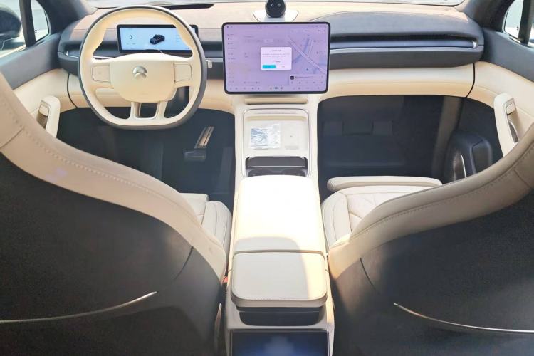 Used Nio EC6 2025 75 kWh Interior 6