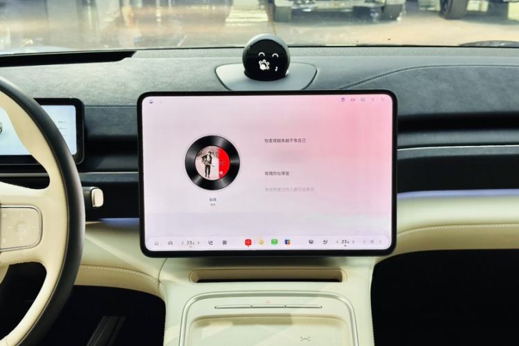 Used Nio EC6 2025 75 kWh Interior 8