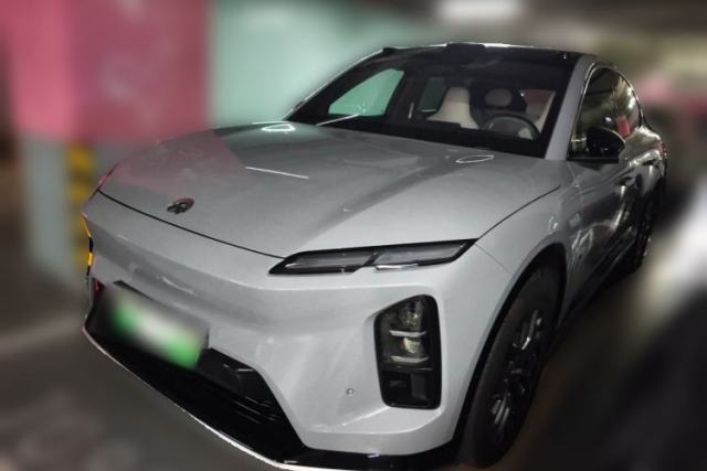 Used Nio EC6 2025 75 kWh