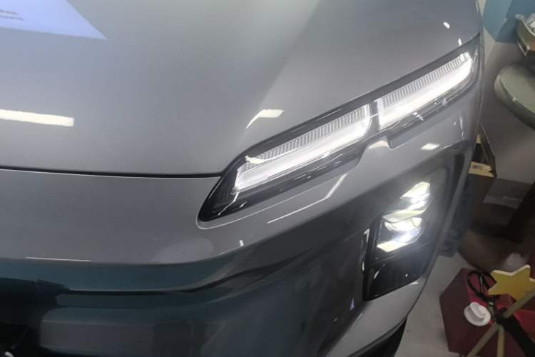 Used Nio EC6 2025 75 kWh Left Front Headlight