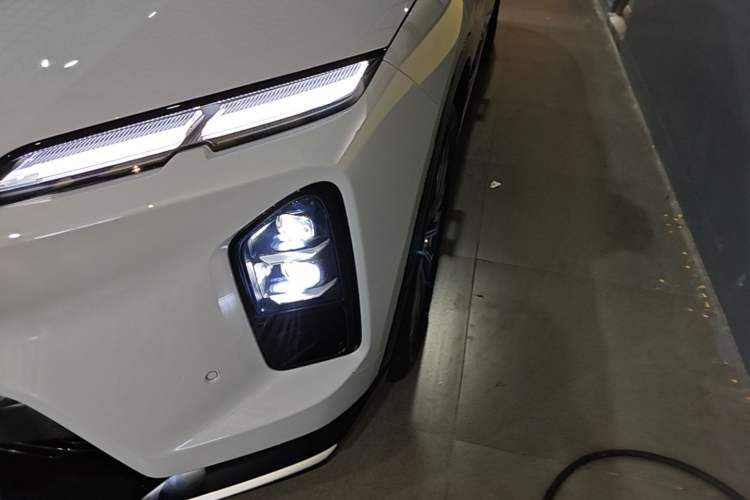 Used Nio EC6 2025 75 kWh Left Front Headlight