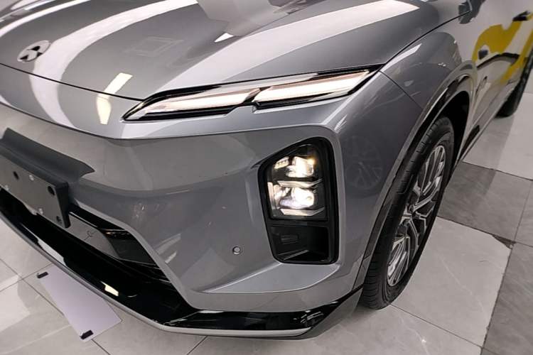 Used Nio EC6 2025 75 kWh Left Front Headlight