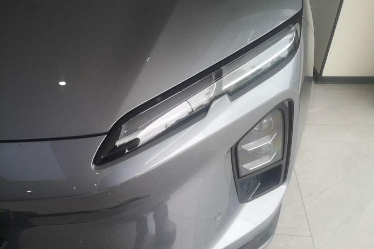Used Nio EC6 2025 75 kWh Left Front Headlight