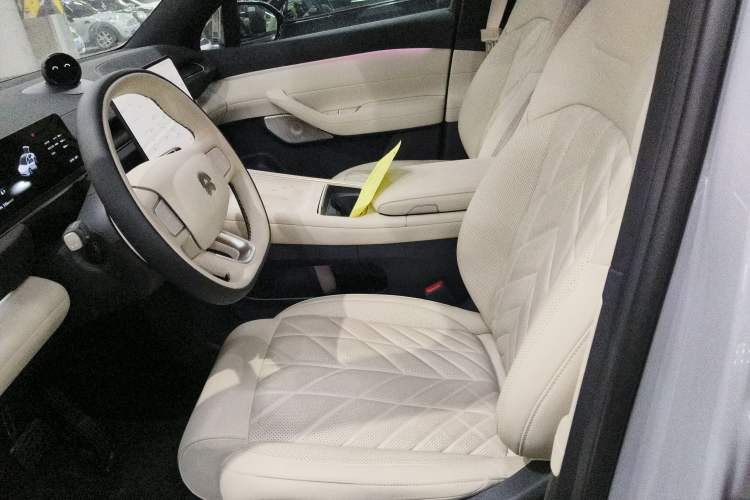 Used Nio EC6 2025 75 kWh Left Front Seat
